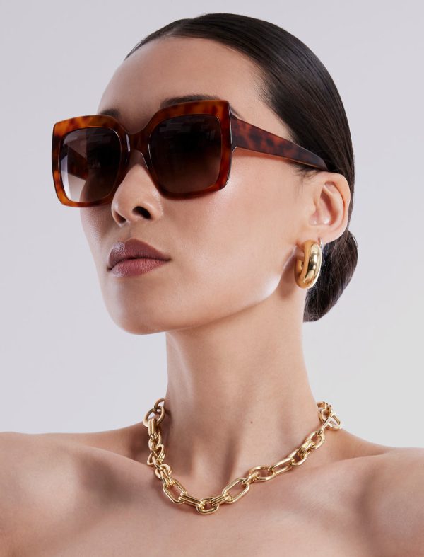 Bcbg Signature Square Sunglasses Golden Honey Havana - Image 2