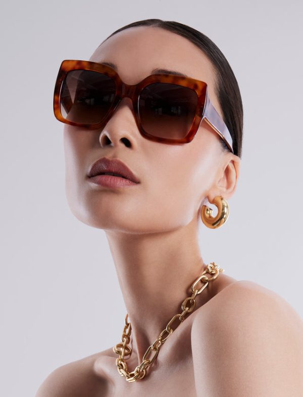 Bcbg Signature Square Sunglasses Golden Honey Havana - Image 4