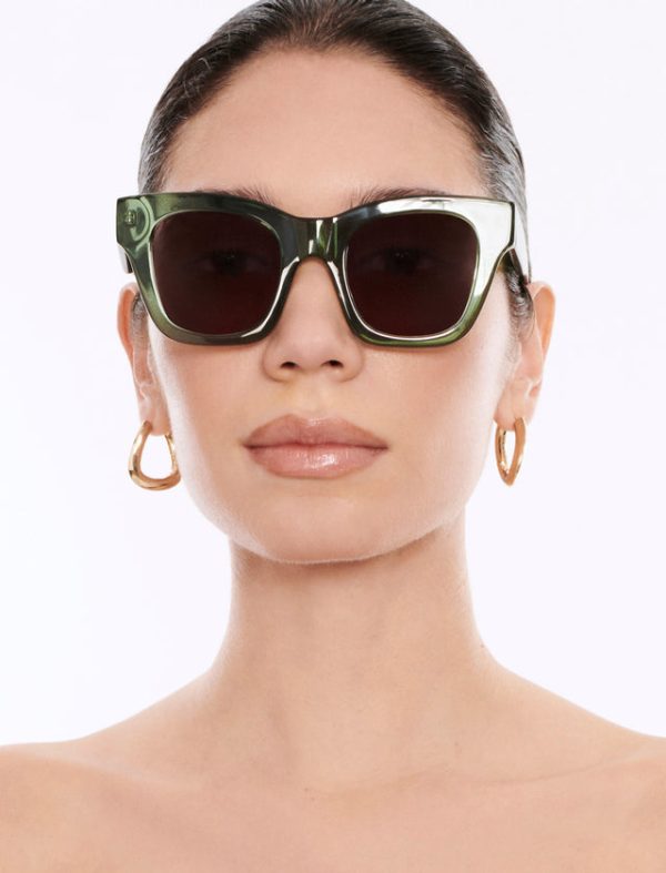 Bcbg Modern Muse Square Sunglasses Sage - Image 4