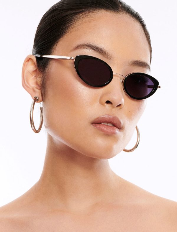 Bcbg Oval Classic 1994 Sunglasses - Image 2