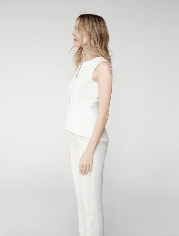 BCBG TOP ABRIELLE SLEEVELESS PEPLUM TOP - WHITE - Image 3